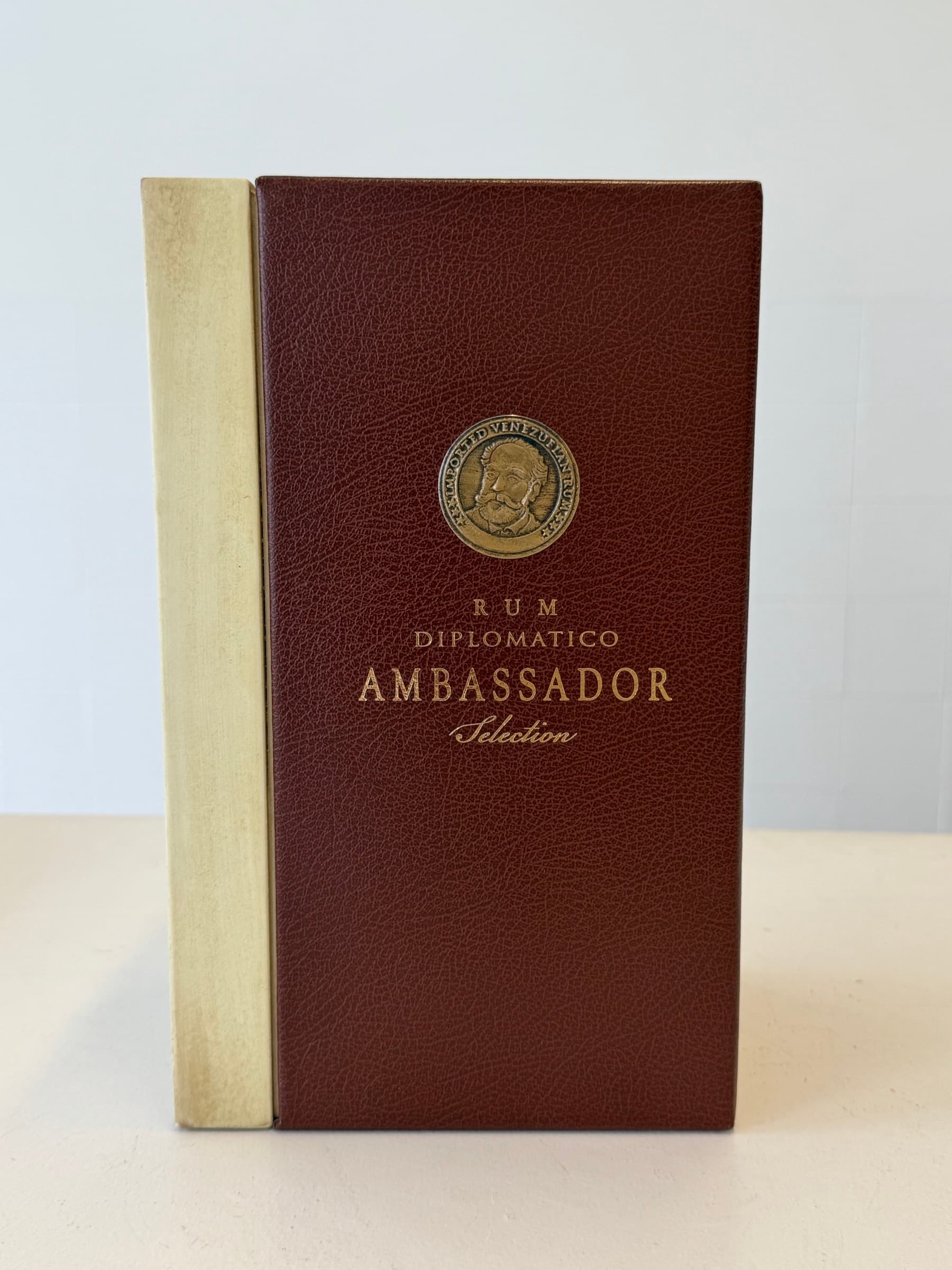 Diplomático Ambassador Selection